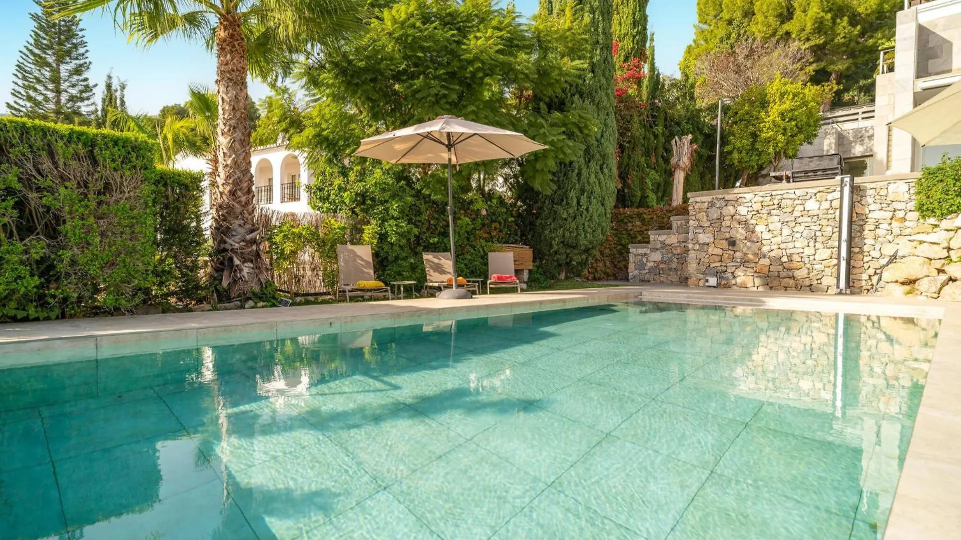 Amazing Home In La Herradura - Almunec With Heated Swimming Pool